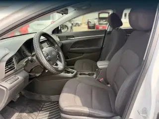 Hyundai ELANTRA 2019 SE Sedán de 4 puertas 6M