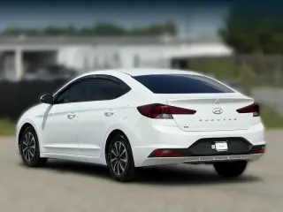 Hyundai ELANTRA 2019 SE Sedán de 4 puertas 6M