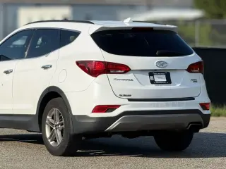 Hyundai SANTA FE Sport 2017 AWD 2.4L 4dr SUV