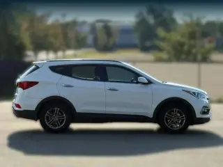 Hyundai SANTA FE Sport 2017 AWD 2.4L 4dr SUV