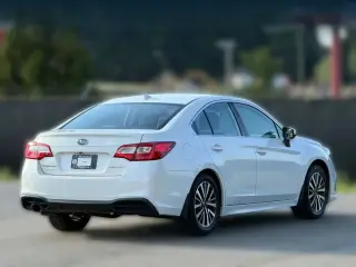 Subaru Legacy 2019 AWD 2.5i Premium 4dr Sedán