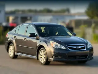 Subaru Legacy 2011 tracción integral 2.5i Premium 4p Sedán CVT