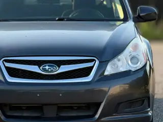 Subaru Legacy 2011 tracción integral 2.5i Premium 4p Sedán CVT
