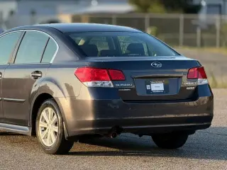 Subaru Legacy 2011 tracción integral 2.5i Premium 4p Sedán CVT