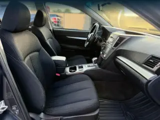 Subaru Legacy 2011 tracción integral 2.5i Premium 4p Sedán CVT