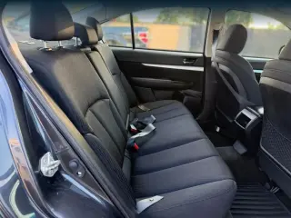 Subaru Legacy 2011 tracción integral 2.5i Premium 4p Sedán CVT