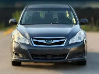 Subaru Legacy 2011 tracción integral 2.5i Premium 4p Sedán CVT