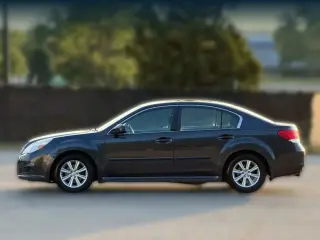 Subaru Legacy 2011 tracción integral 2.5i Premium 4p Sedán CVT