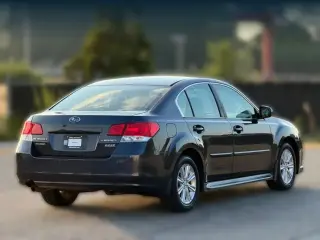 Subaru Legacy 2011 tracción integral 2.5i Premium 4p Sedán CVT