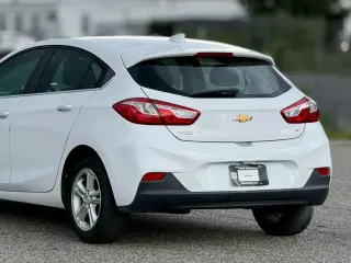 Chevrolet Cruze 2018 LT Auto 4dr Hatchback