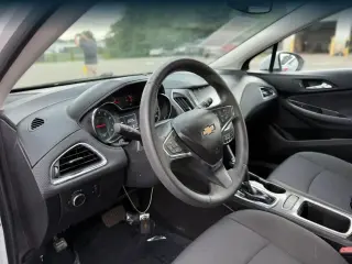Chevrolet Cruze 2018 LT Auto 4dr Hatchback