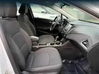 Chevrolet Cruze 2018 LT Auto 4dr Hatchback