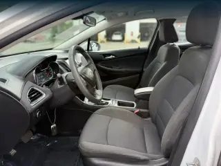 Chevrolet Cruze 2018 LT Auto 4dr Hatchback