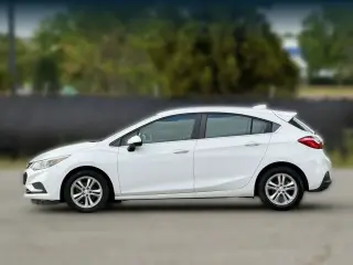 Chevrolet Cruze 2018 LT Auto 4dr Hatchback