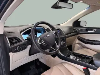 Ford Edge 2019 AWD Titanium 4dr Crossover
