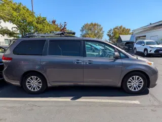 2014 Toyota Sienna