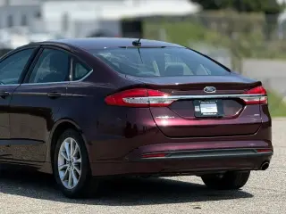 Ford Fusion 2017 SE 4dr Sedán