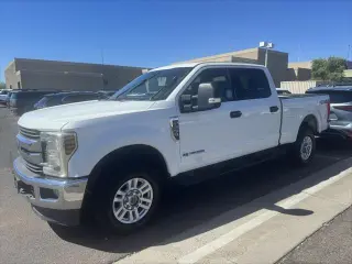 Ford F-250 Super Duty 2018 4x4 XLT 4dr Crew Cab 6.8 ft. SB Pickup
