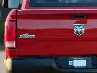 Ram 3500 2013 4x4 Tradesman Cabina Regular 2 puertas 8 pies LB SRW Pick-Up