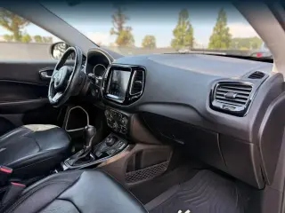 Jeep Compass 2019 4X4 High Altitude 4dr SUV