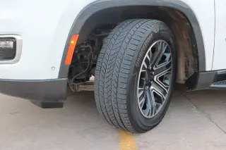 2022 Jeep Wagoneer
