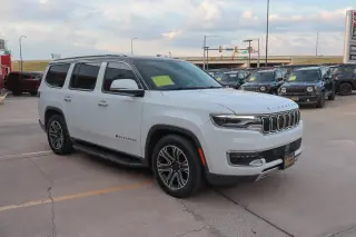 2022 Jeep Wagoneer