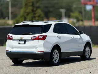 Chevrolet Equinox 2018 4x4 LT 4dr SUV con 1LT