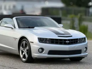 Chevrolet Camaro 2011 SS 2dr Convertible w/2SS