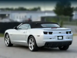 Chevrolet Camaro 2011 SS 2dr Convertible w/2SS