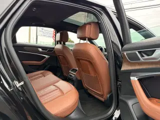 Audi A6 2024 AWD quattro Premium Plus 55 TFSI 4dr Sedán