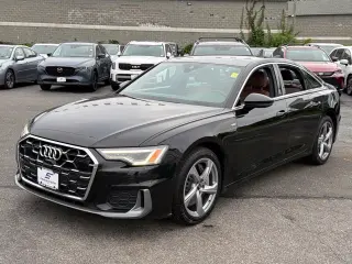 Audi A6 2024 AWD quattro Premium Plus 55 TFSI 4dr Sedán