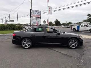 Audi A6 2024 AWD quattro Premium Plus 55 TFSI 4dr Sedán