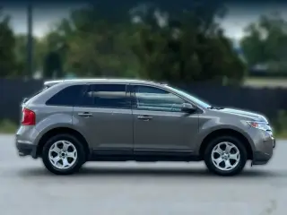Ford Edge 2013 SEL 4dr Crossover