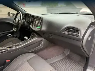 Dodge Challenger 2018 SXT 2dr Coupe