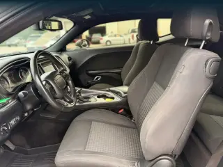 Dodge Challenger 2018 SXT 2dr Coupe