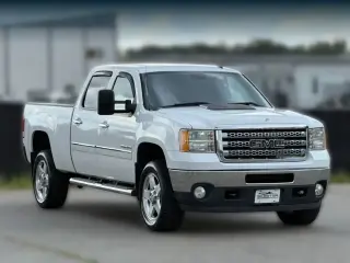 GMC Sierra 2500HD 2013 4x4 SLE 4dr Crew Cab SB