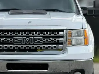 GMC Sierra 2500HD 2013 4x4 SLE 4dr Crew Cab SB