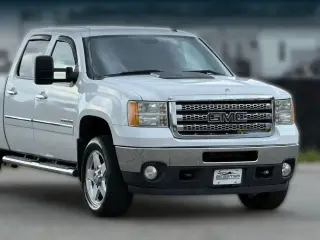 GMC Sierra 2500HD 2013 4x4 SLE 4dr Crew Cab SB