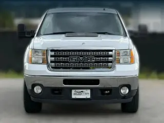 GMC Sierra 2500HD 2013 4x4 SLE 4dr Crew Cab SB