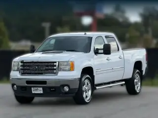 GMC Sierra 2500HD 2013 4x4 SLE 4dr Crew Cab SB