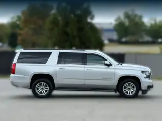 Chevrolet Suburban 2017 4x4 LS 4dr SUV