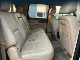 Chevrolet Suburban 2014 4x2 LT 4dr SUV