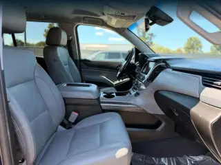 Chevrolet Suburban 2019 4x2 LT SUV de 4 puertas