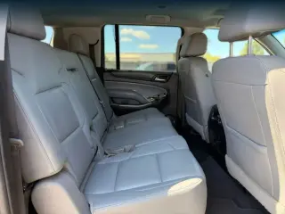 Chevrolet Suburban 2019 4x2 LT SUV de 4 puertas
