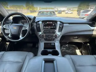 Chevrolet Suburban 2019 4x2 LT SUV de 4 puertas