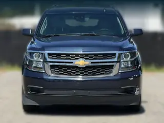 Chevrolet Suburban 2019 4x2 LT SUV de 4 puertas