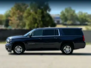 Chevrolet Suburban 2019 4x2 LT SUV de 4 puertas