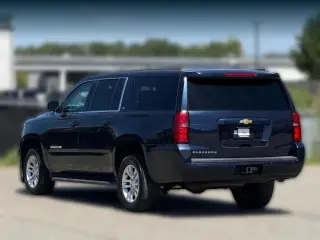 Chevrolet Suburban 2019 4x2 LT SUV de 4 puertas