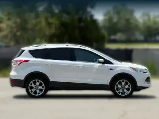 Ford Escape 2016 AWD Titanium 4dr SUV