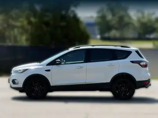 Ford Escape 2017 AWD Titanium 4dr SUV